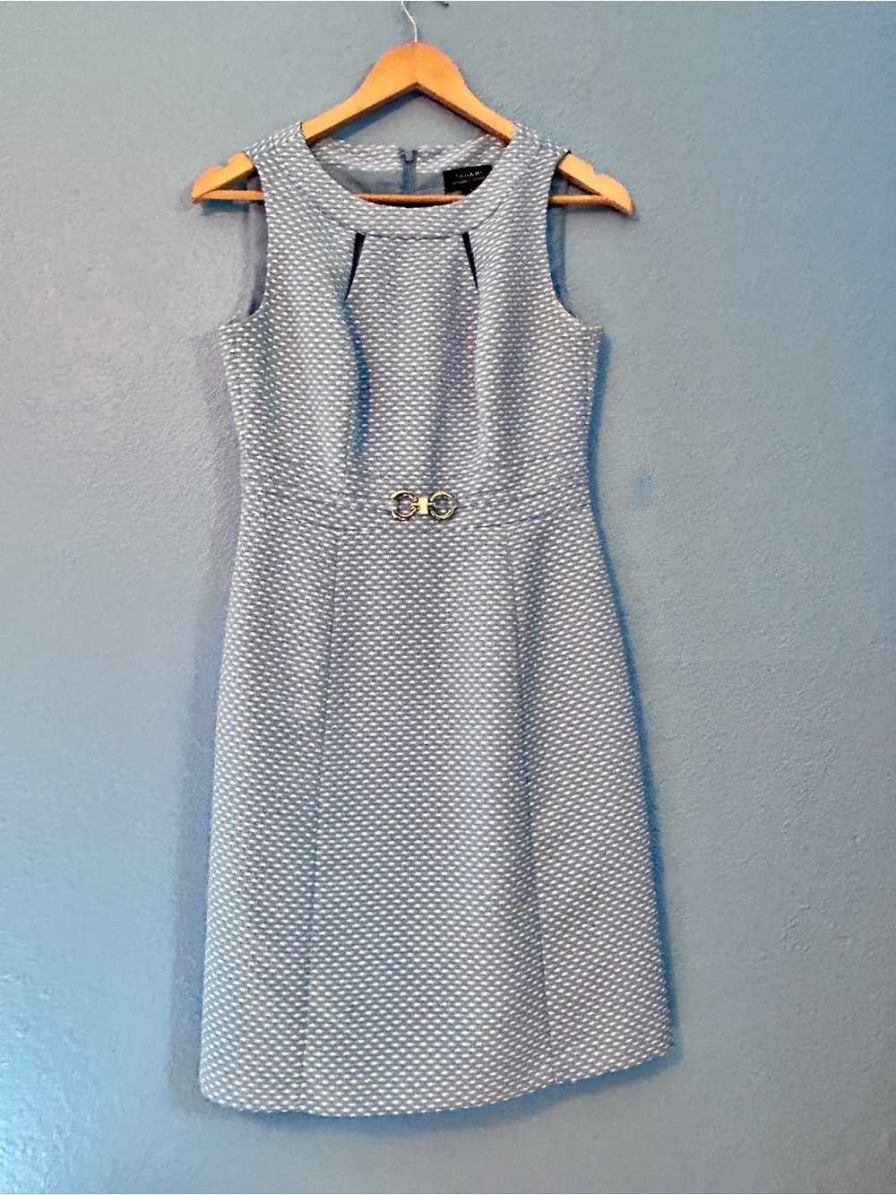 Tahari Light Blue Textured Sleeveless Sheath Dress with Gold/White Buckle
